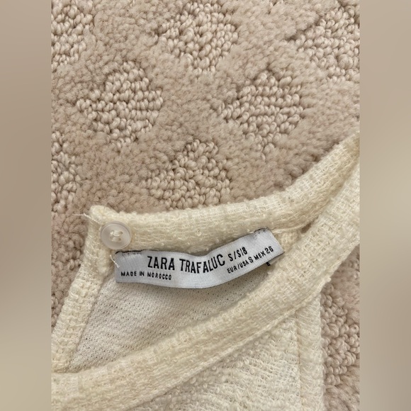 Set - Picture 3 of 5